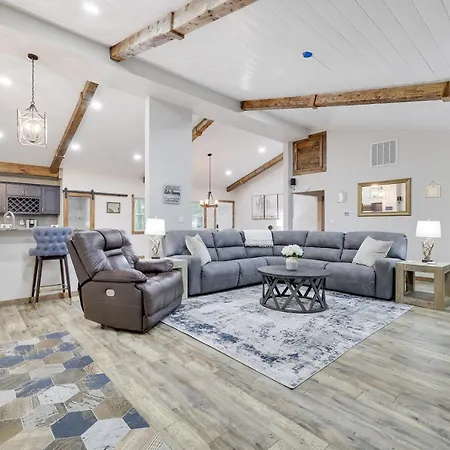 Whiskey Pines Retreat! Single Level Home, Outdoor Firepit, Ac, Bbq! Sleeps 9 In Lake Harmony! Exterior foto