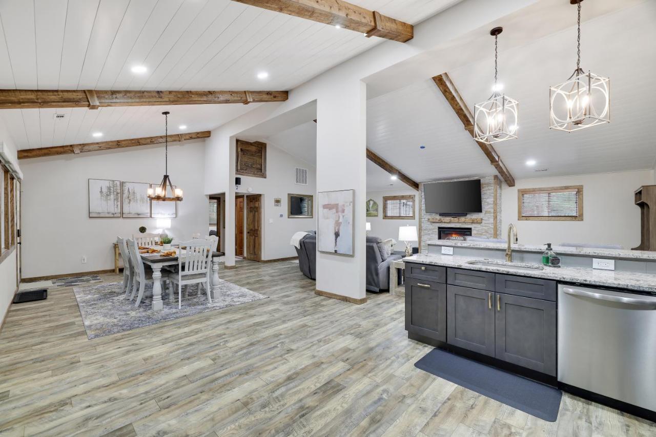 Whiskey Pines Retreat! Single Level Home, Outdoor Firepit, Ac, Bbq! Sleeps 9 In Harmony!